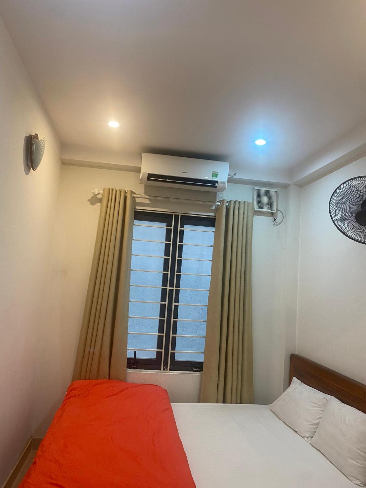 Nam Cuong Motel - Phong Don Co Cua So Thoang Mat Khep Kin - Thang May Ханой Экстерьер фото